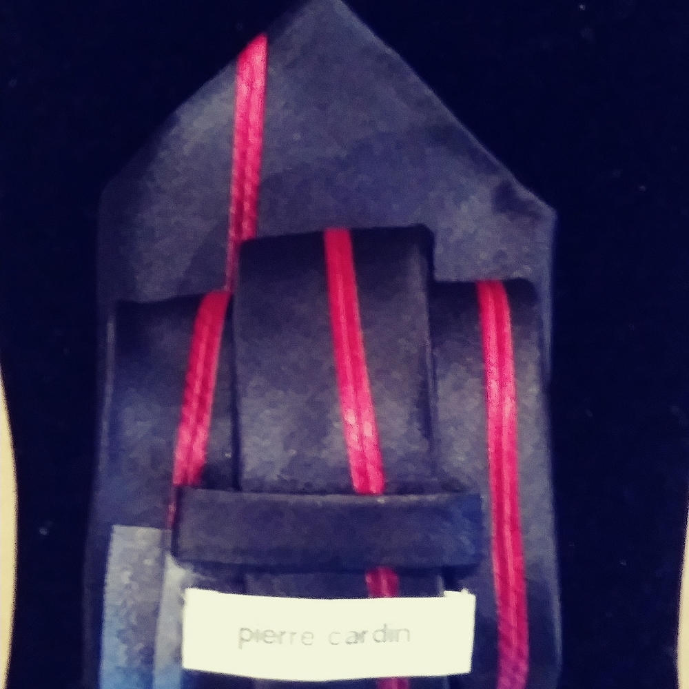 PIERRE CARDIN MENS SILK TIE